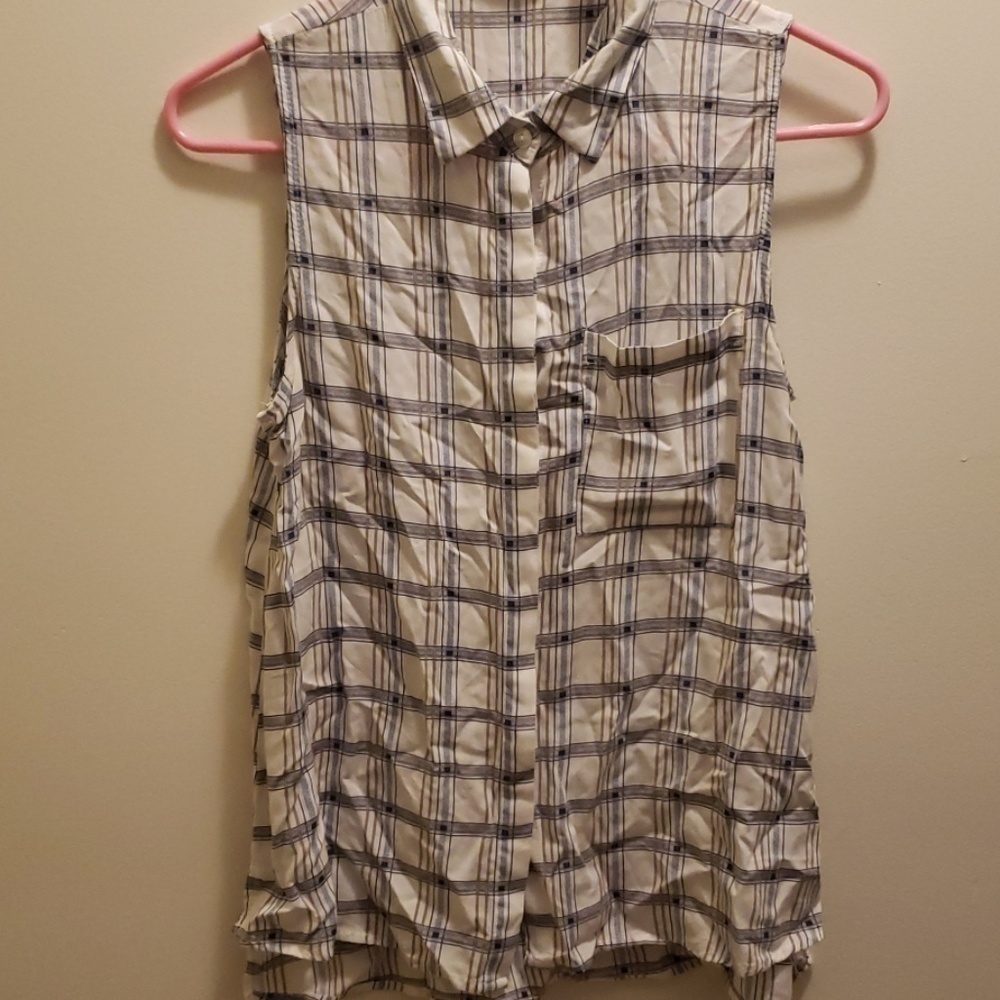Love Notes plaid Sleeveless Top